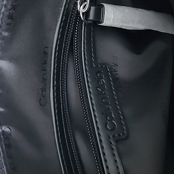 Calvin Klein Elegant Black Shoulder Bag Brand New No Tag - Picture 9 of 15